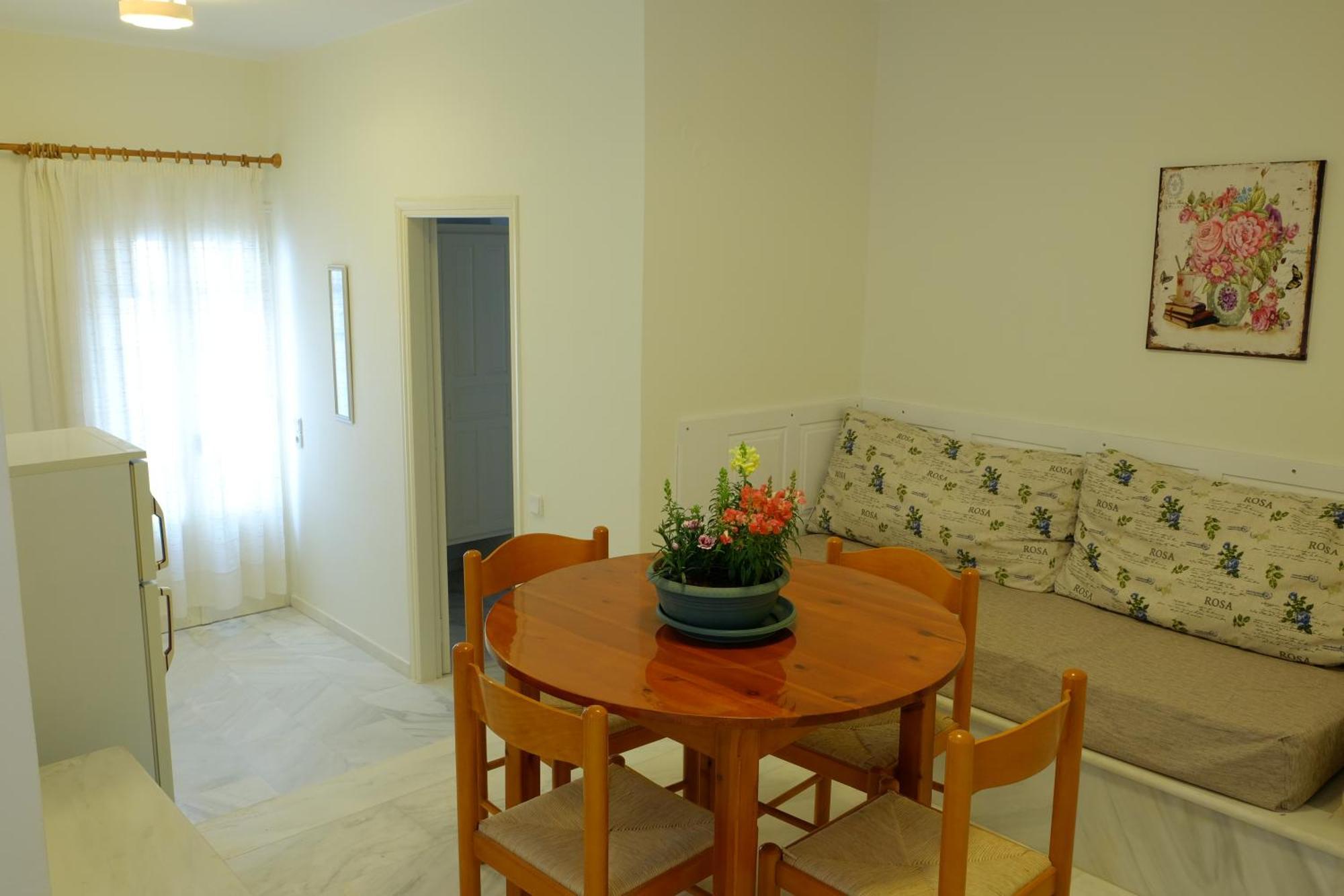 Dialinas Apartments Istron Habitación foto