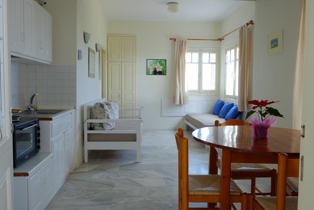 Dialinas Apartments Istron Habitación foto
